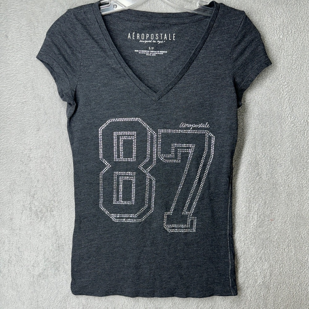 Aeropostale Gray Rhinestone 87 Tee Shirt V Neck Short Sleeve Women's Small